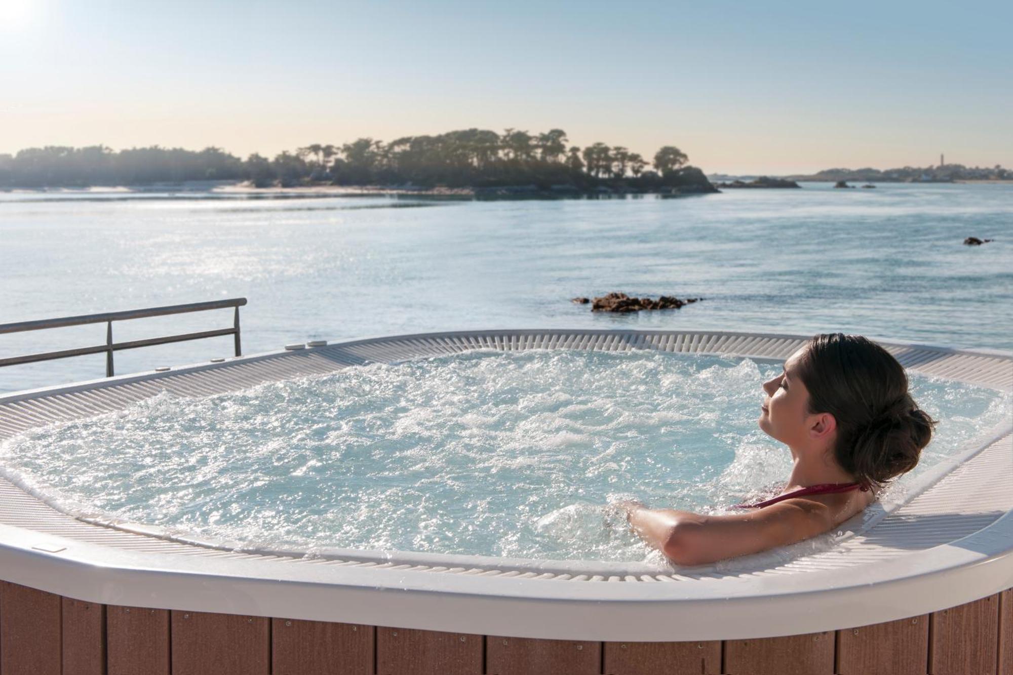 Residences Valdys Thalasso & Spa De Rockroum รอสกอฟ ภายนอก รูปภาพ