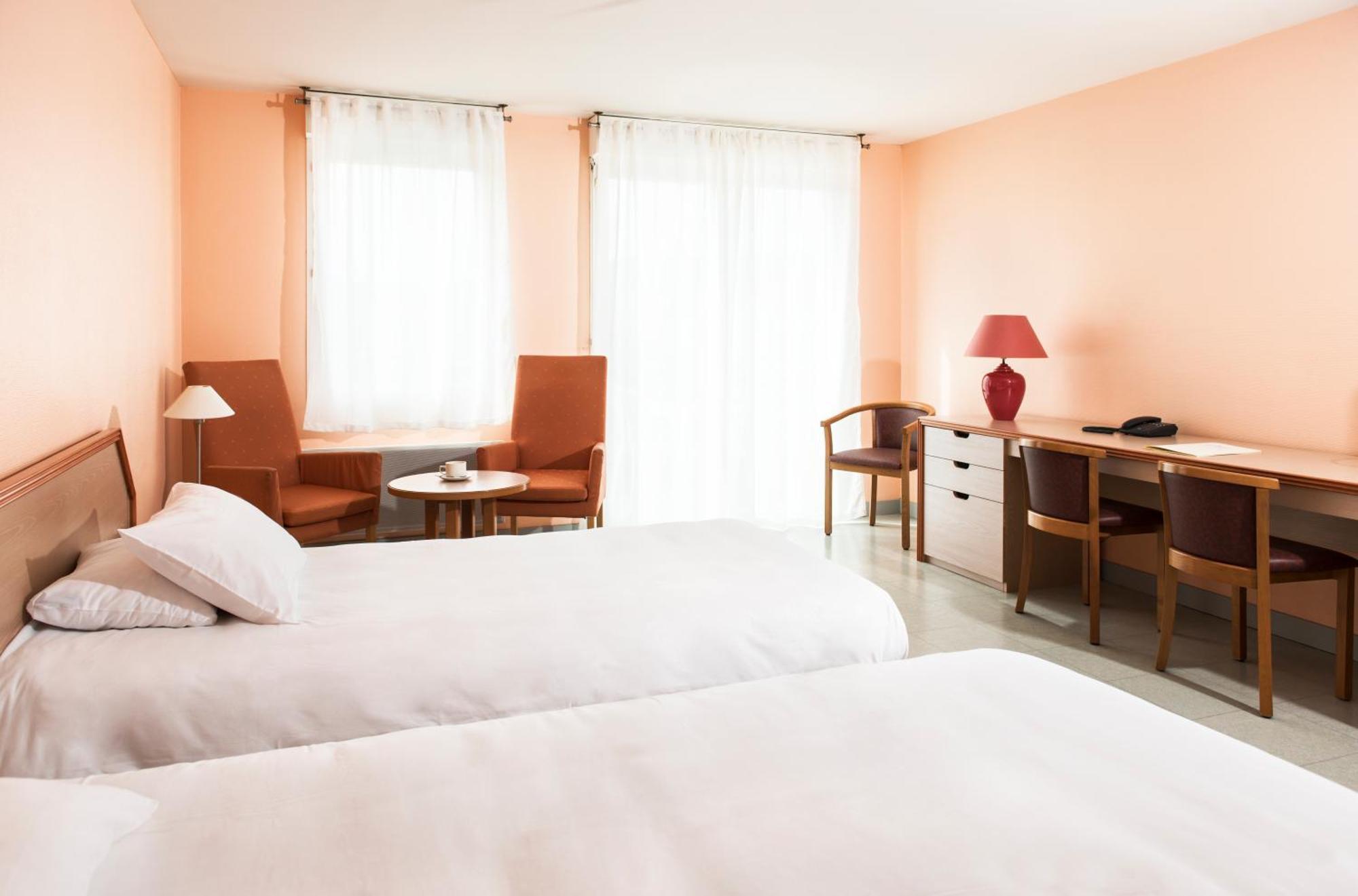 Residences Valdys Thalasso & Spa De Rockroum รอสกอฟ ภายนอก รูปภาพ